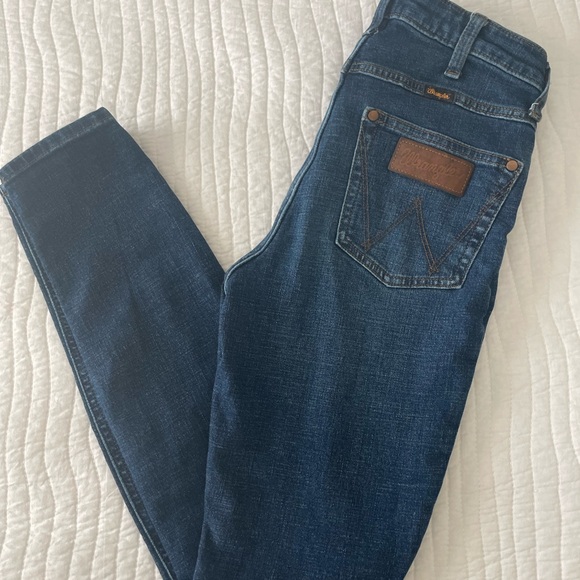 Wrangler women's skinny Jean - Picture 2 of 7